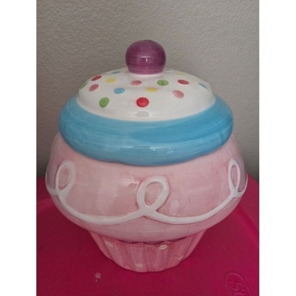 Giant Pink Cupcake Ceramic Cookie Jar With Sprinkles - Picture 2 of 8